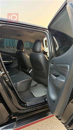 میتسوبیشی L200